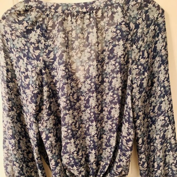 NWOT  Joie Louvre Floral Silk Blouse - Picture 3 of 5